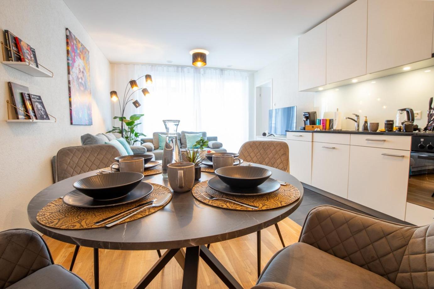 Special Einstein II Apartment Basel, Messe Kleinbasel 10-Star Exteriör bild