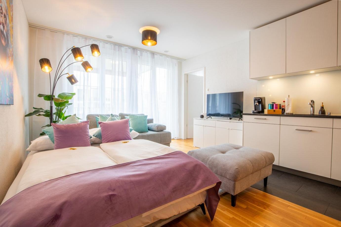 Special Einstein II Apartment Basel, Messe Kleinbasel 10-Star Exteriör bild