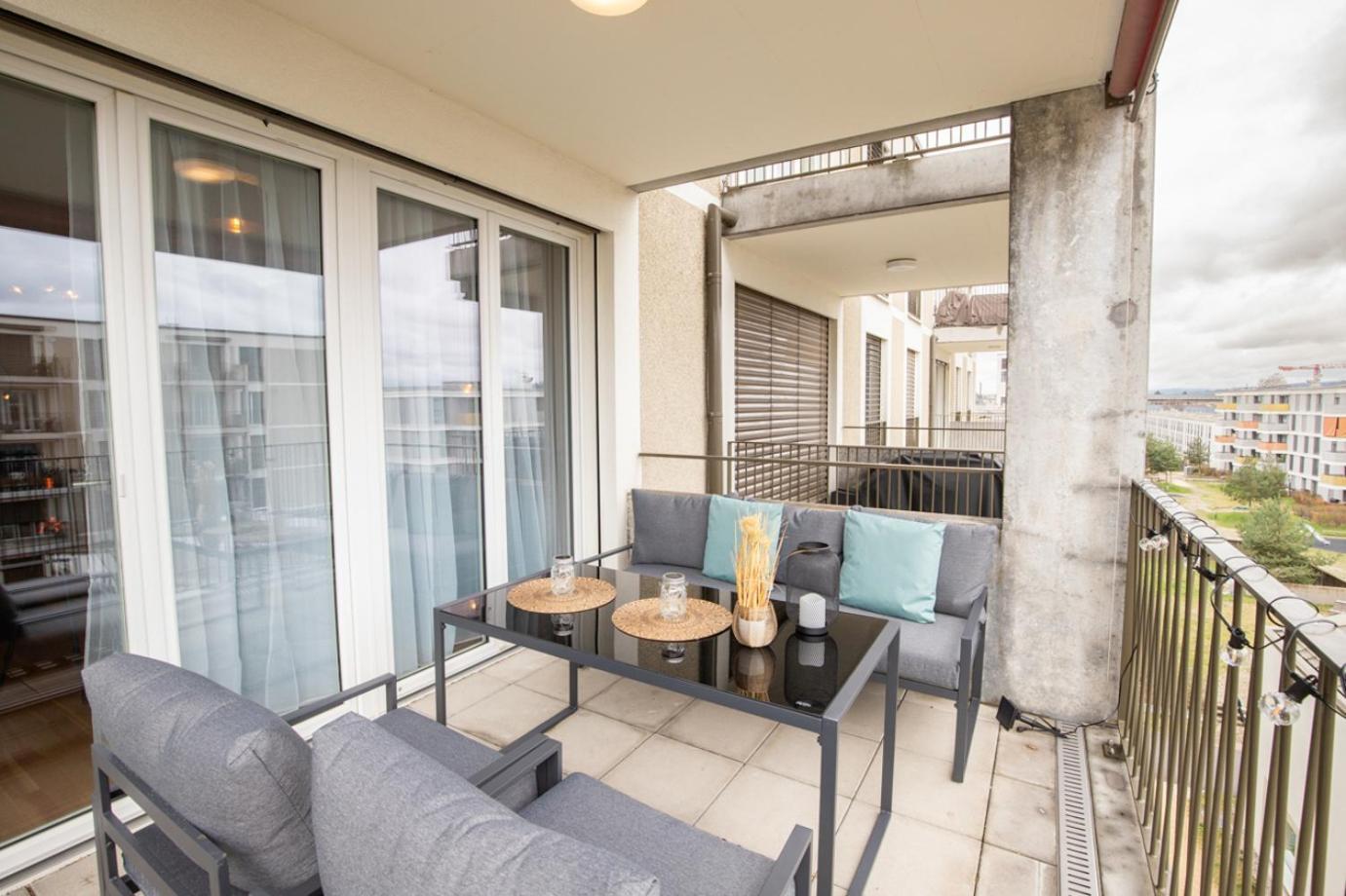 Special Einstein II Apartment Basel, Messe Kleinbasel 10-Star Exteriör bild